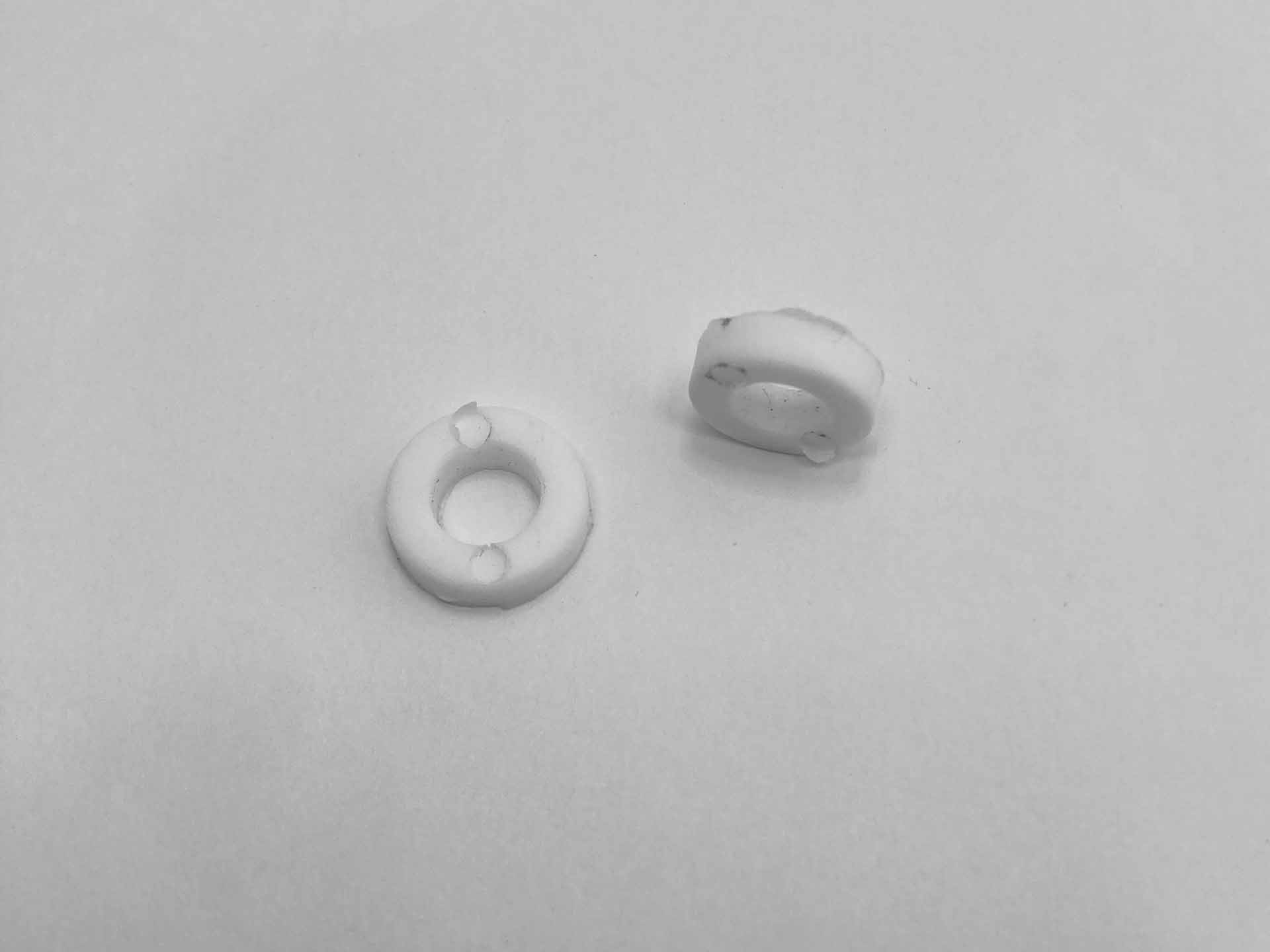 Abstandshalter zwischen den Schrauben zu Feodal Klappsessel, weiß